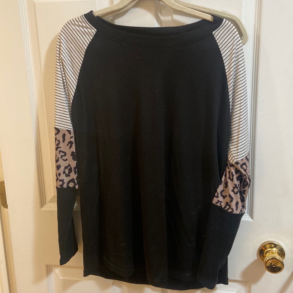 NWOT Black Long Sleeve shirt